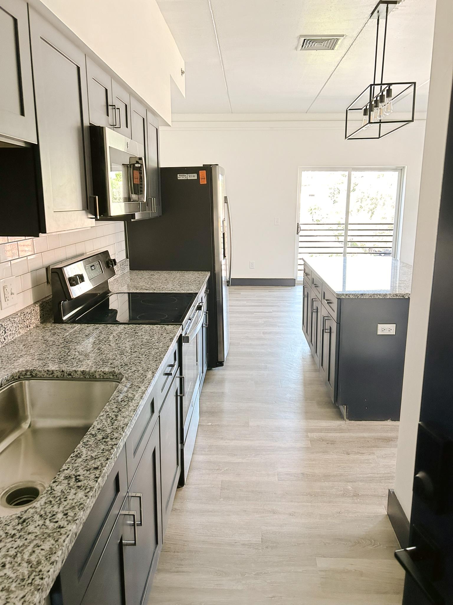 12thandcourtlofts-jamersonlewisconstruction-downtown lynchburg va- multifamily living- new construction