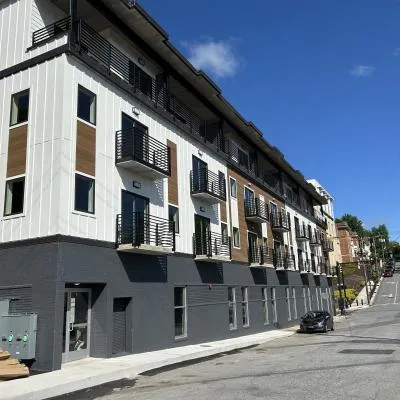 12thandcourtlofts-jamersonlewisconstruction-downtown lynchburg va- multifamily living- new construction